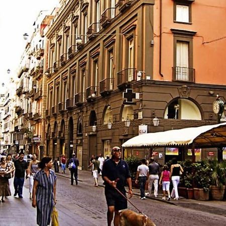 Casa Via Toledo. Centralissima E Vicina Al Porto Daire Napoli Dış mekan fotoğraf