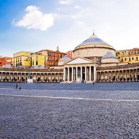 Casa Via Toledo. Centralissima E Vicina Al Porto Daire Napoli Dış mekan fotoğraf