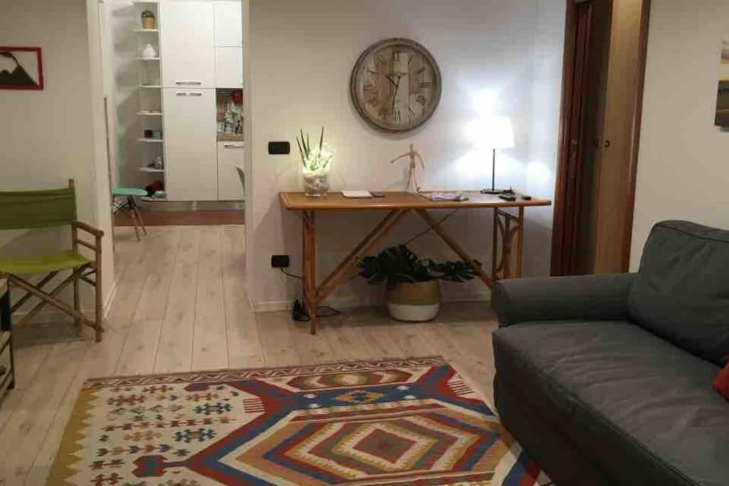 Casa Via Toledo. Centralissima E Vicina Al Porto Daire Napoli Dış mekan fotoğraf