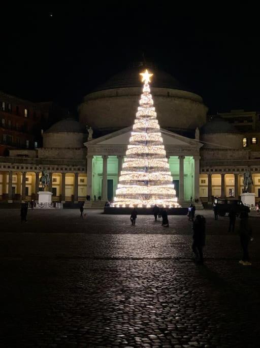 Casa Via Toledo. Centralissima E Vicina Al Porto Daire Napoli Dış mekan fotoğraf