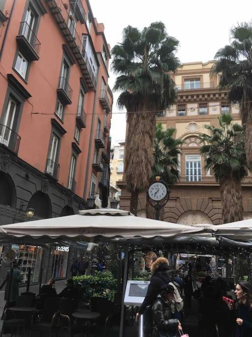 Casa Via Toledo. Centralissima E Vicina Al Porto Daire Napoli Dış mekan fotoğraf