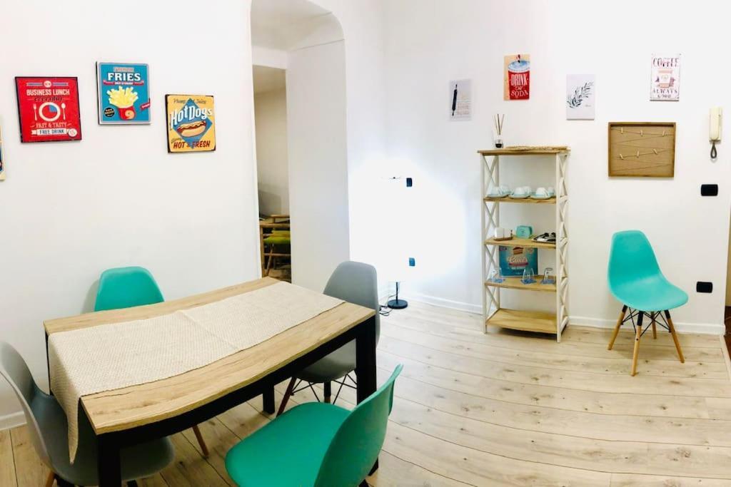 Casa Via Toledo. Centralissima E Vicina Al Porto Daire Napoli Dış mekan fotoğraf