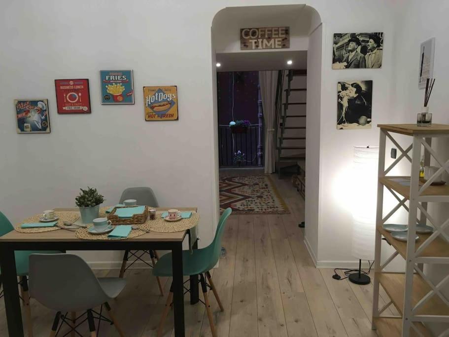 Casa Via Toledo. Centralissima E Vicina Al Porto Daire Napoli Dış mekan fotoğraf